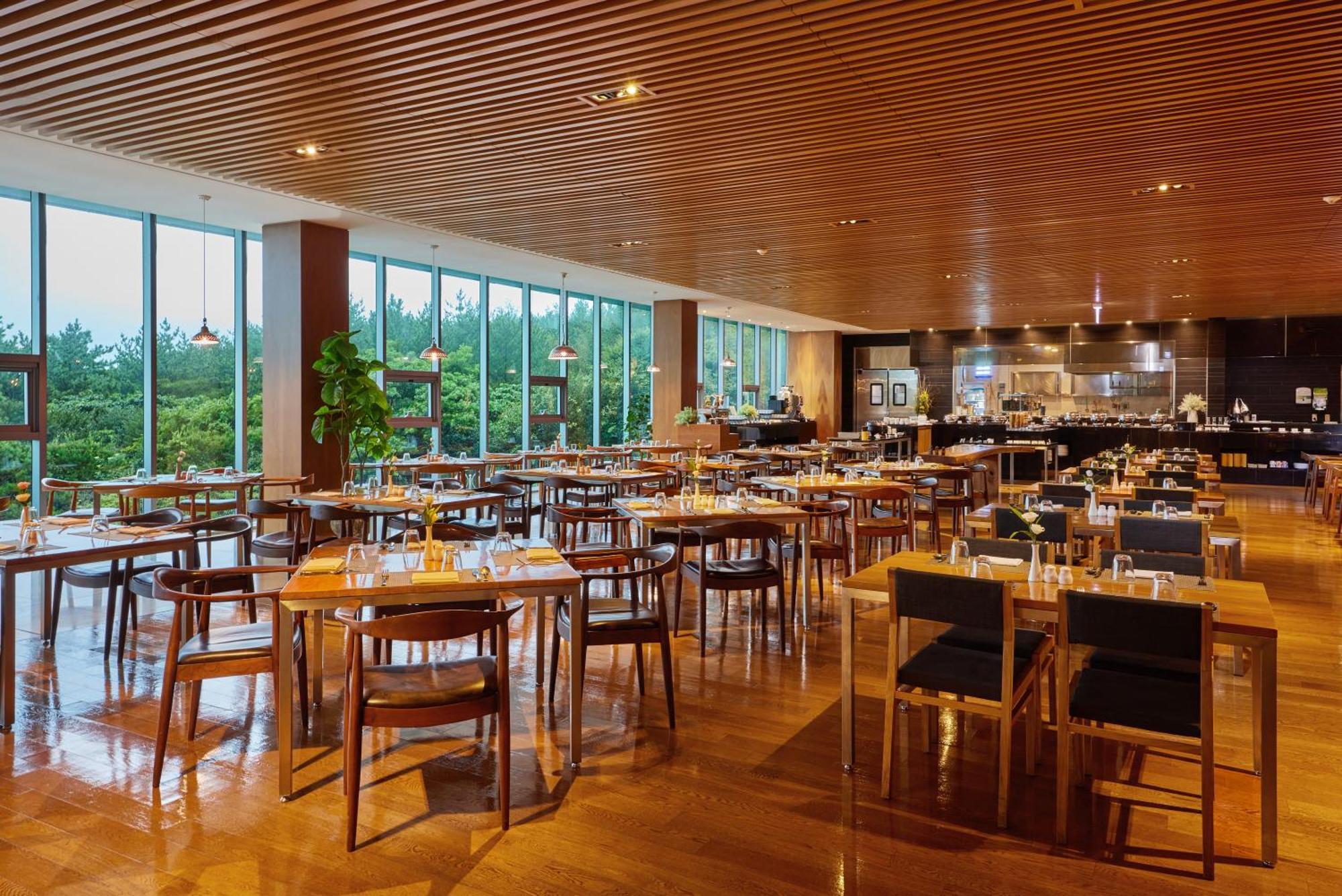 We Hotel Jeju Согвипхо Экстерьер фото