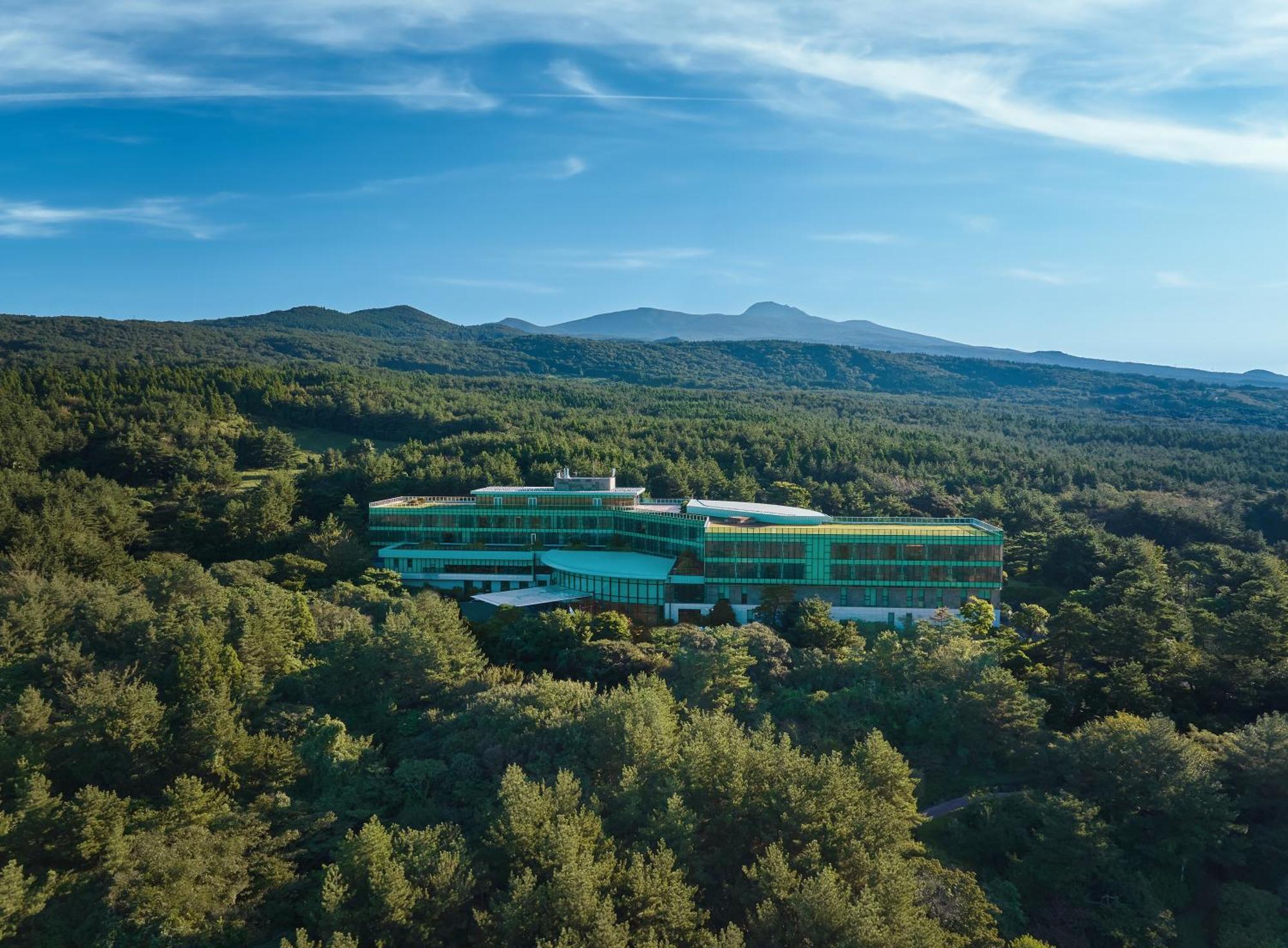 We Hotel Jeju Согвипхо Экстерьер фото